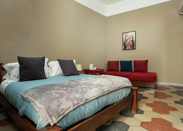 Art Deluxe - Vatican 3* Rom